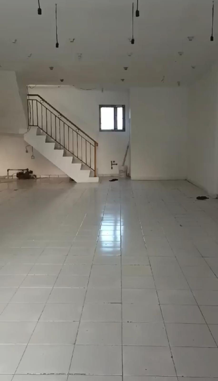 ruko 4 lantai dekat stasiun depok lama arah GDC