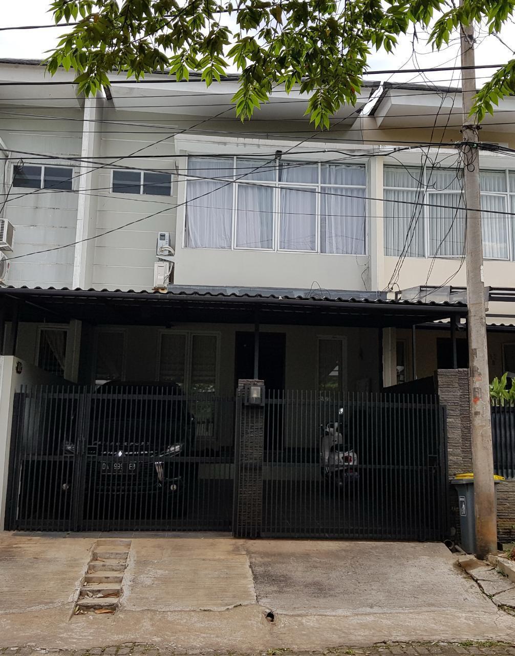 Dijual rumah komplek design minimalis di Cirendeu, Lebak Bulus