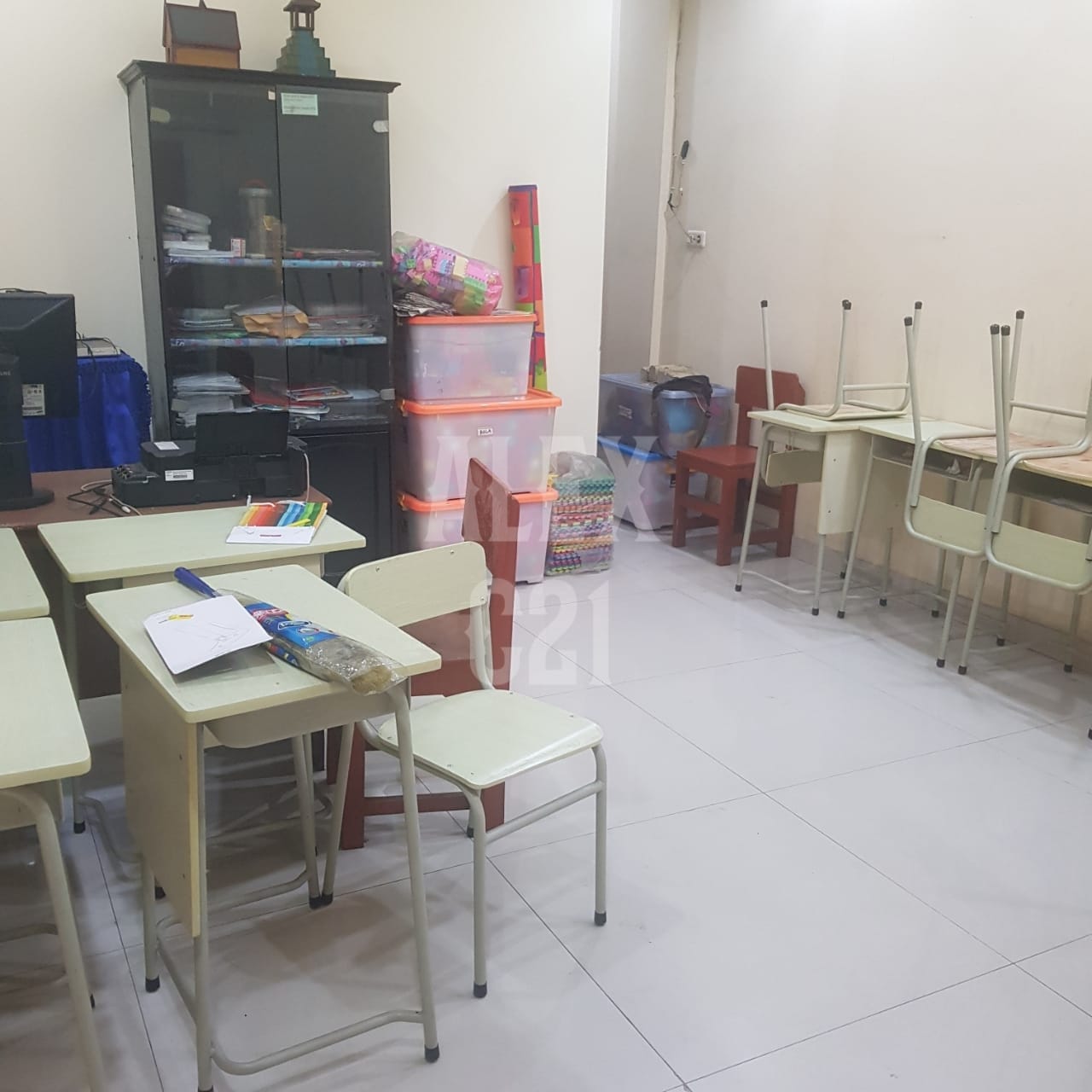 dijual B U ruko kebon jeruk, kec taman sari, jakbar