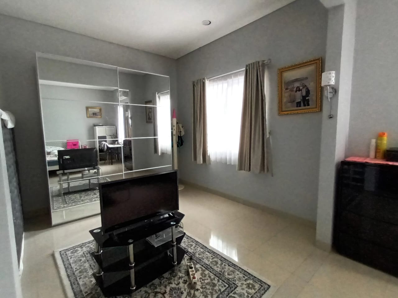 Rumah minimalis dekat setraduta dan kampus Maranatha