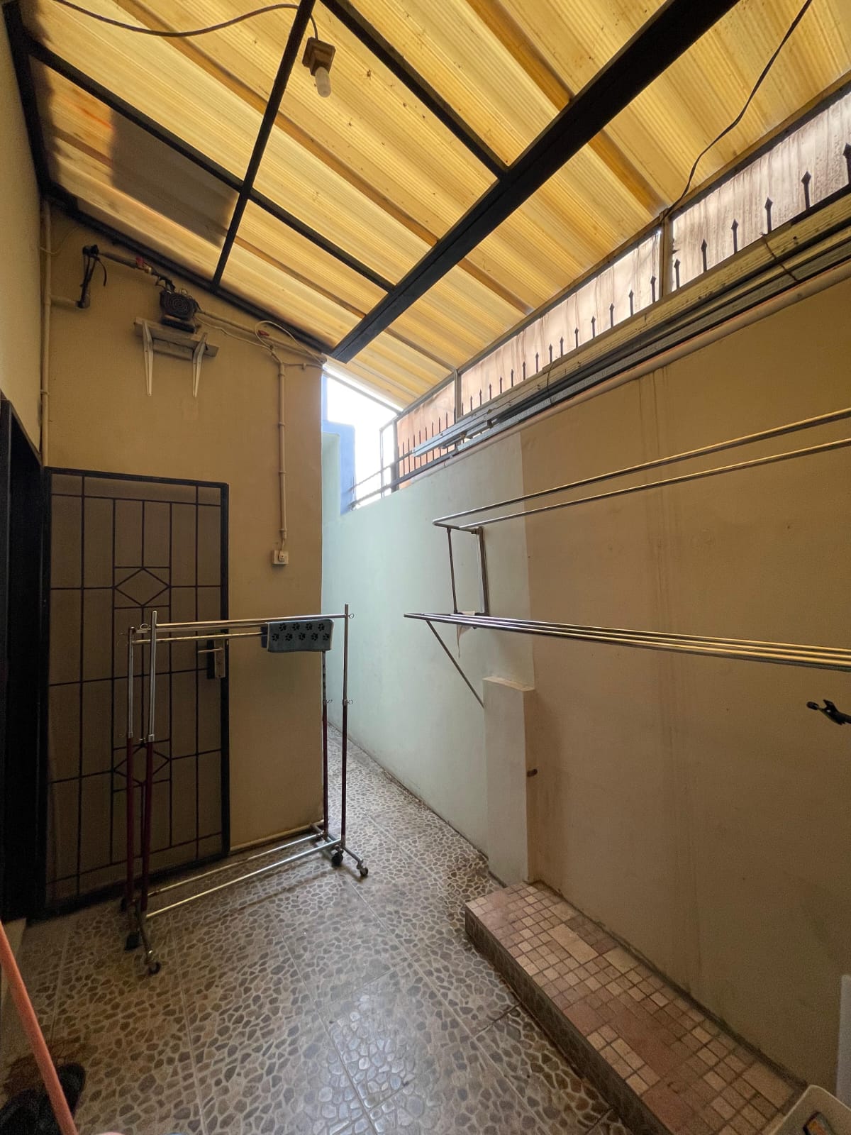 Rumah Cluster area Gedong, 500 meter ke Jalan TB Simatupang