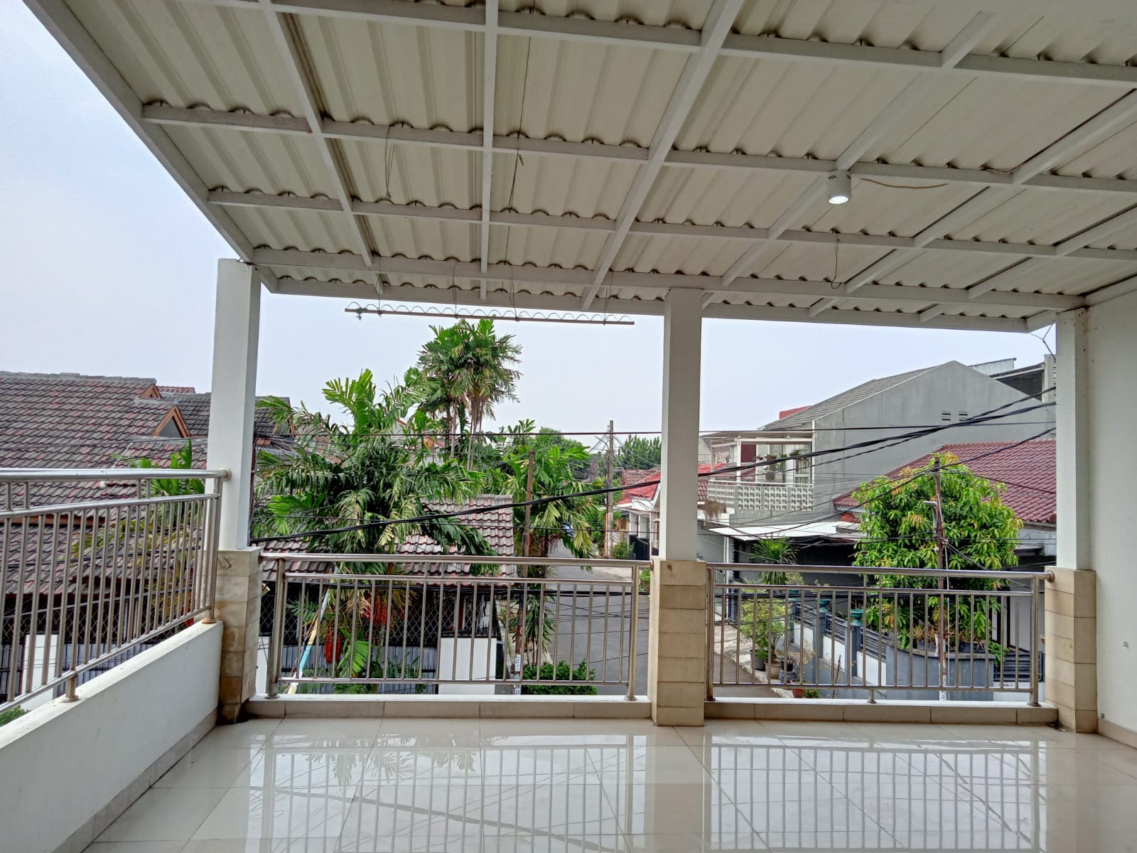 Dijual rumah tusuk sate cantik di Perumahan Permata Pamulang
