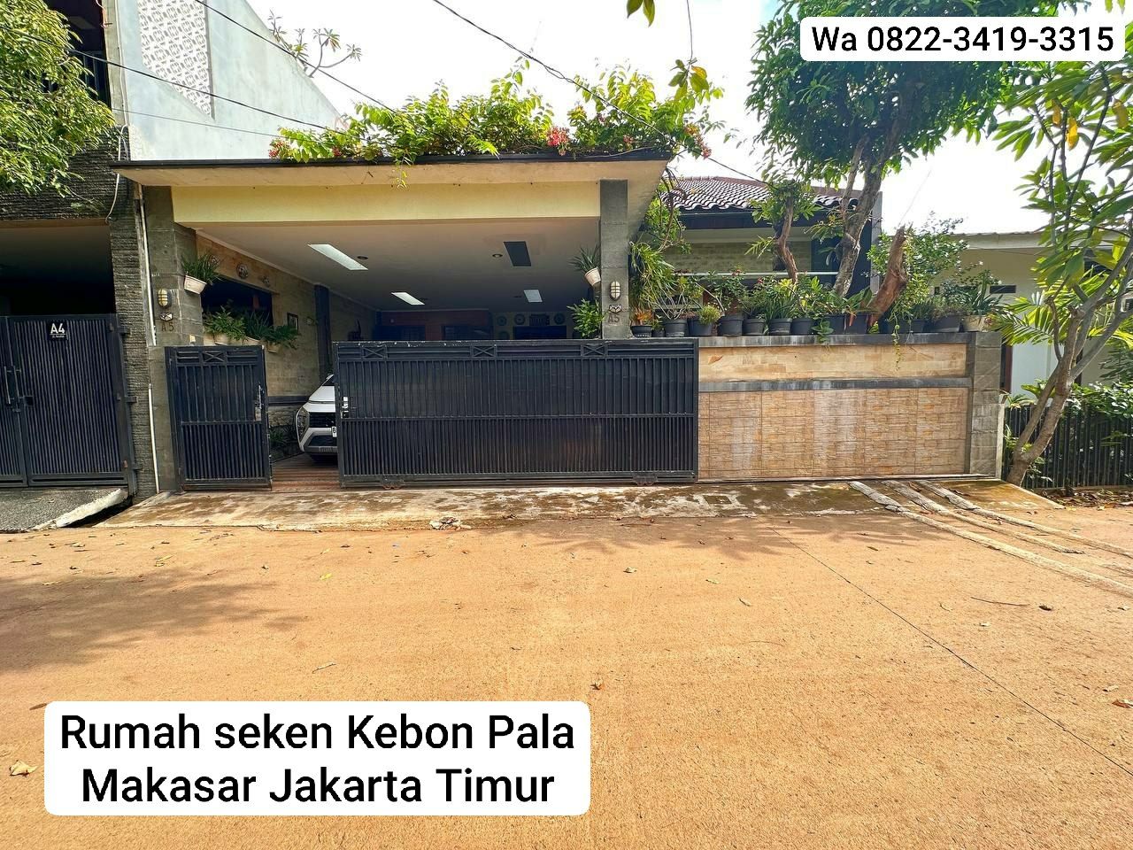 Rumah seken terawat di Makasar Jakarta Timur dekat Halim