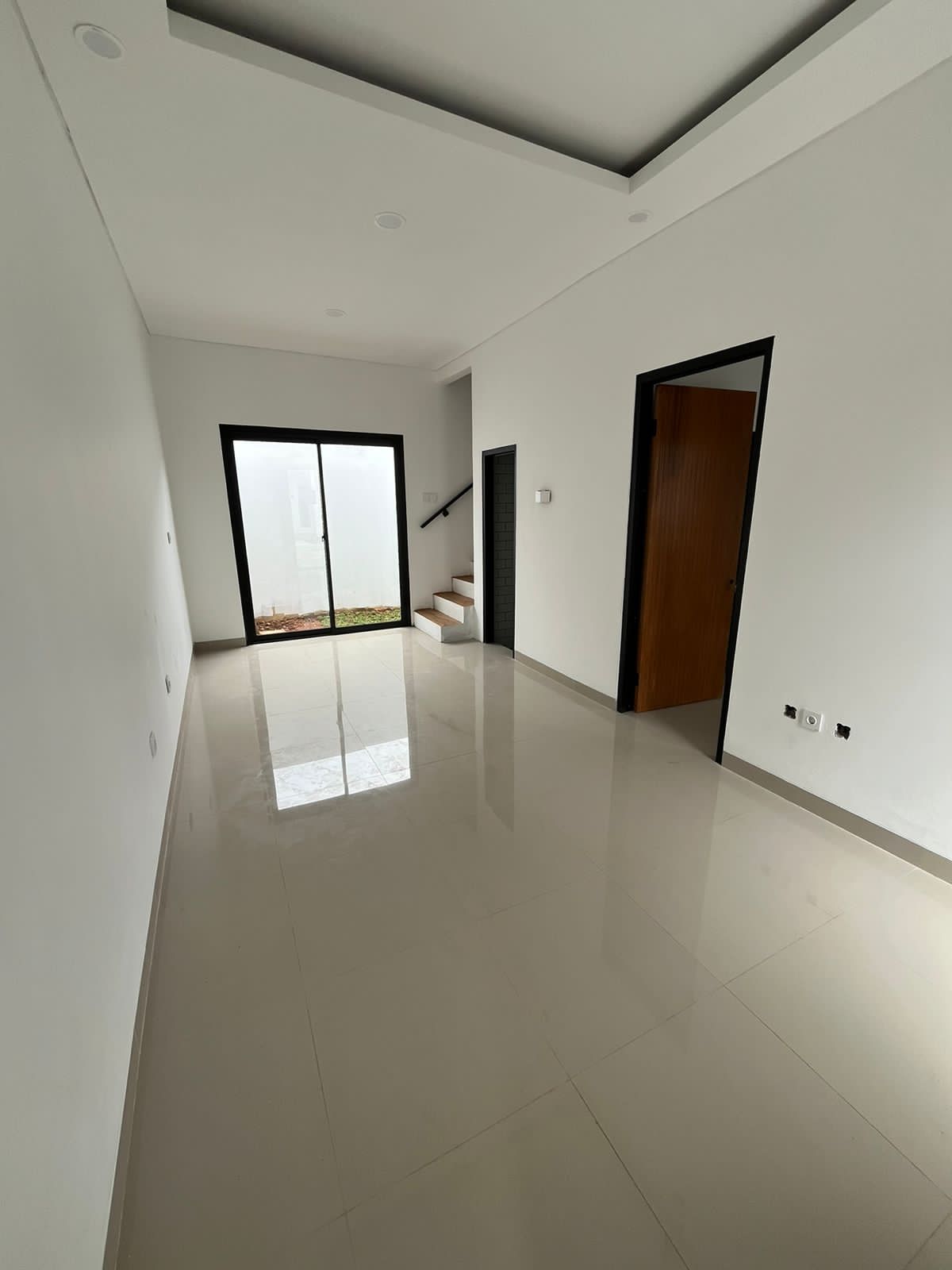 Rumah 2 Lantai Nempel GDC di Cilodong Depok