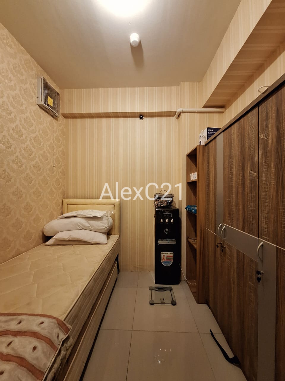 dijual 2 br Fully furnished Apartemen Green Pramuka Tower Orchid