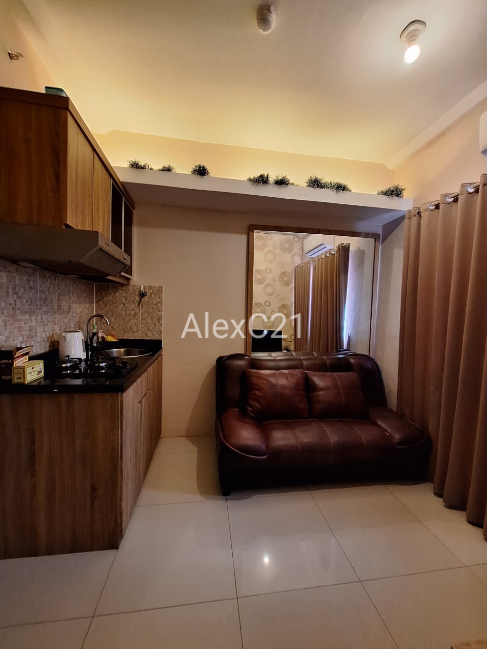 dijual 2 br Fully furnished Apartemen Green Pramuka Tower Orchid