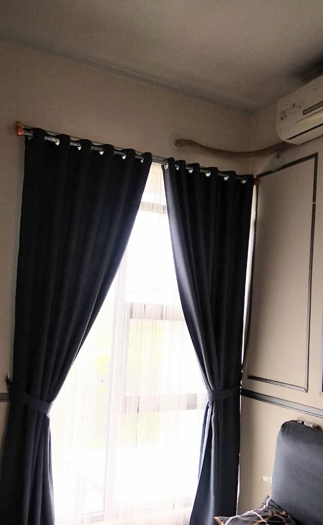 RUMAH 2 lantai 4 kamar murah