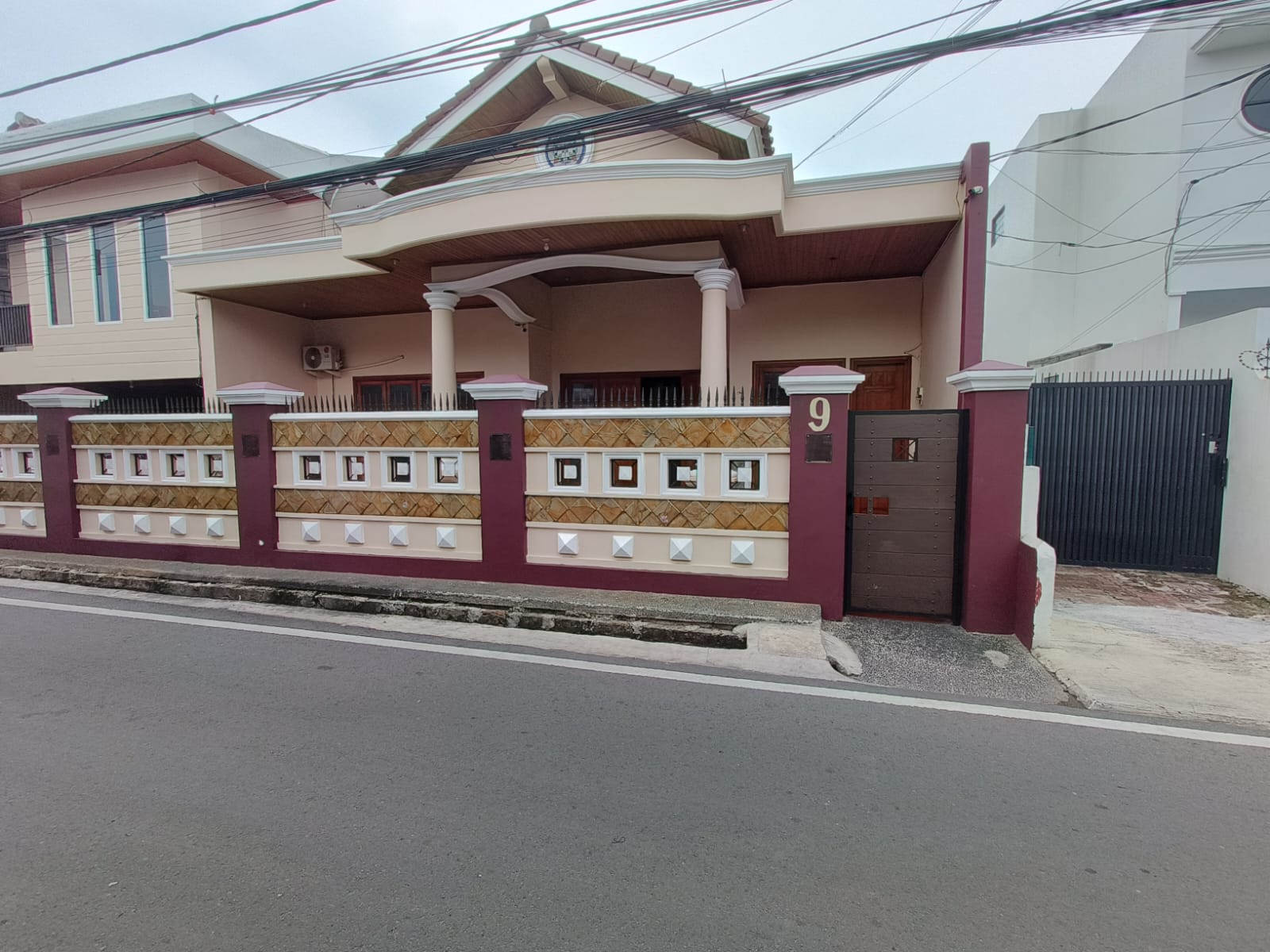 Dijual Rumah bisa untuk huni, kost / kantor Daerah Pancoran