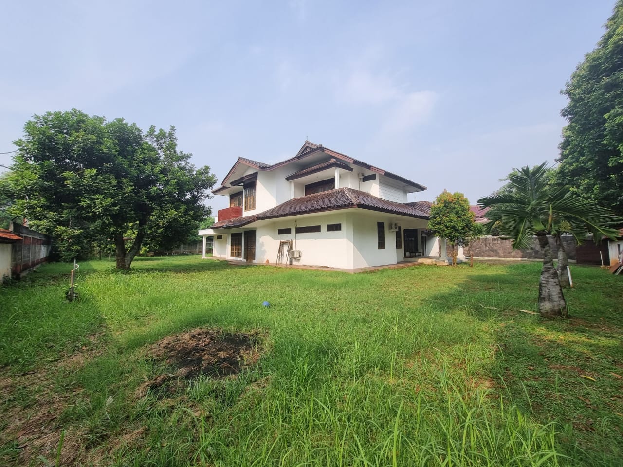 Dijual Rumah 2 Lantai, Luas Area Ekslusif di Cipinang Melayu