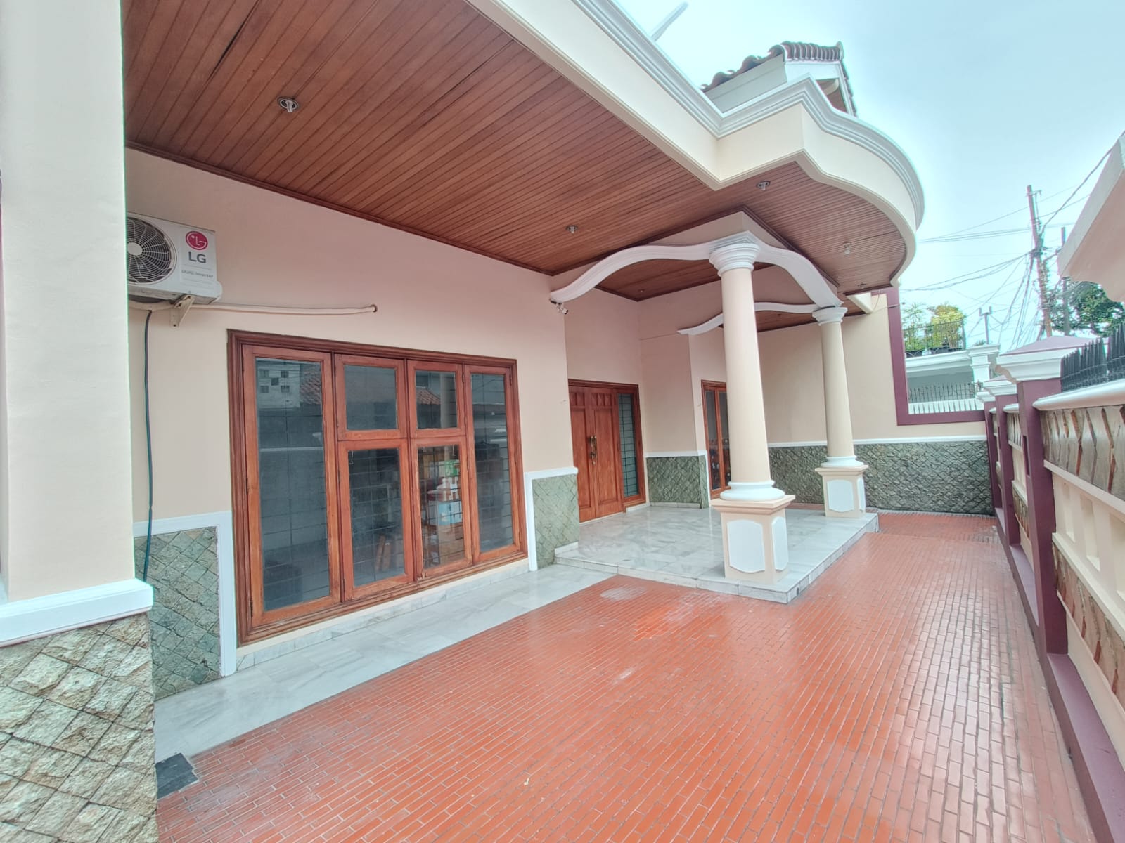 Dijual rumah dan rumah kost di Kalibata, Pancoran, Jakarta