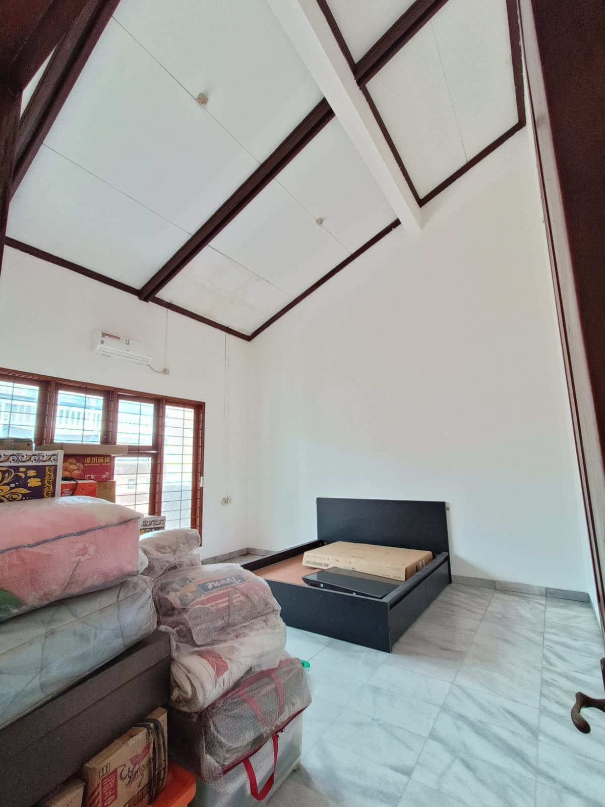 Dijual rumah dan rumah kost di Kalibata, Pancoran, Jakarta