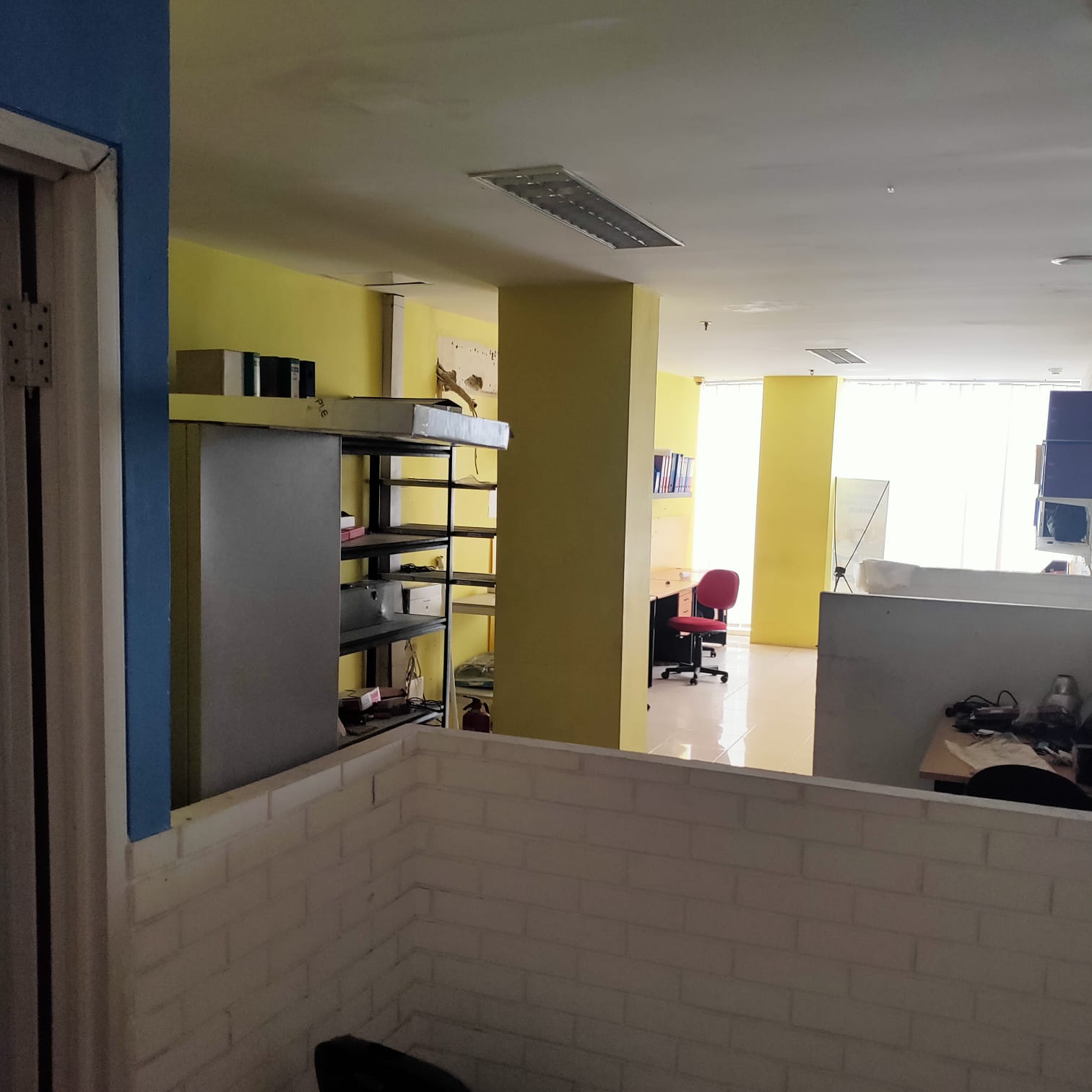 ruko Belmont Residences jl.lapangan bola, meruya ilir, jak bar