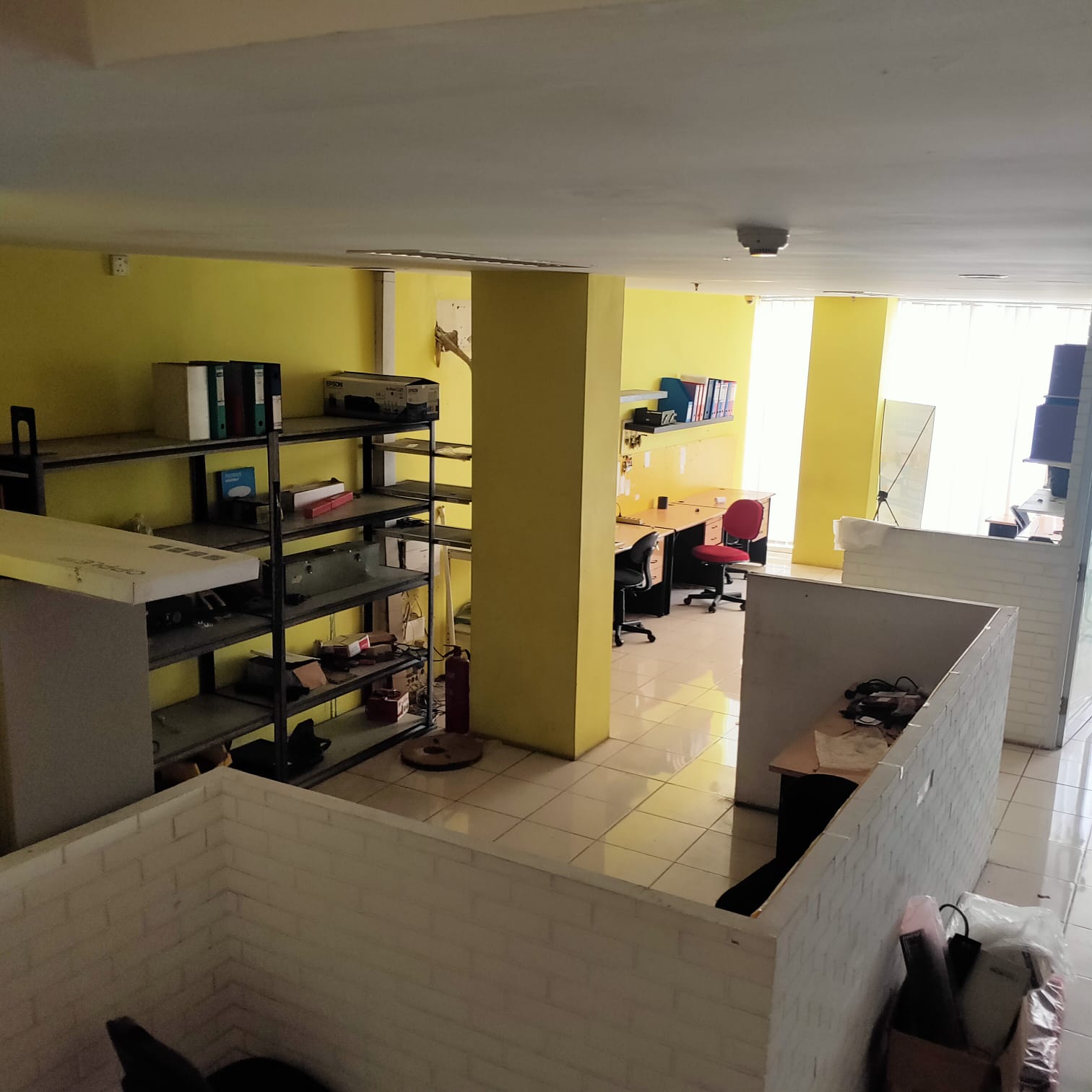 ruko Belmont Residences jl.lapangan bola, meruya ilir, jak bar
