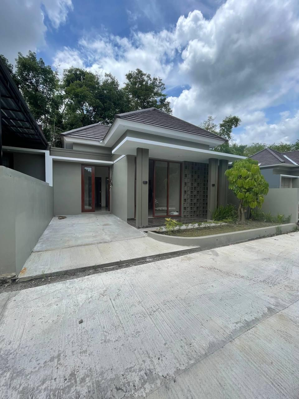 Rumah Modern Limasan di Purwomartani Sleman