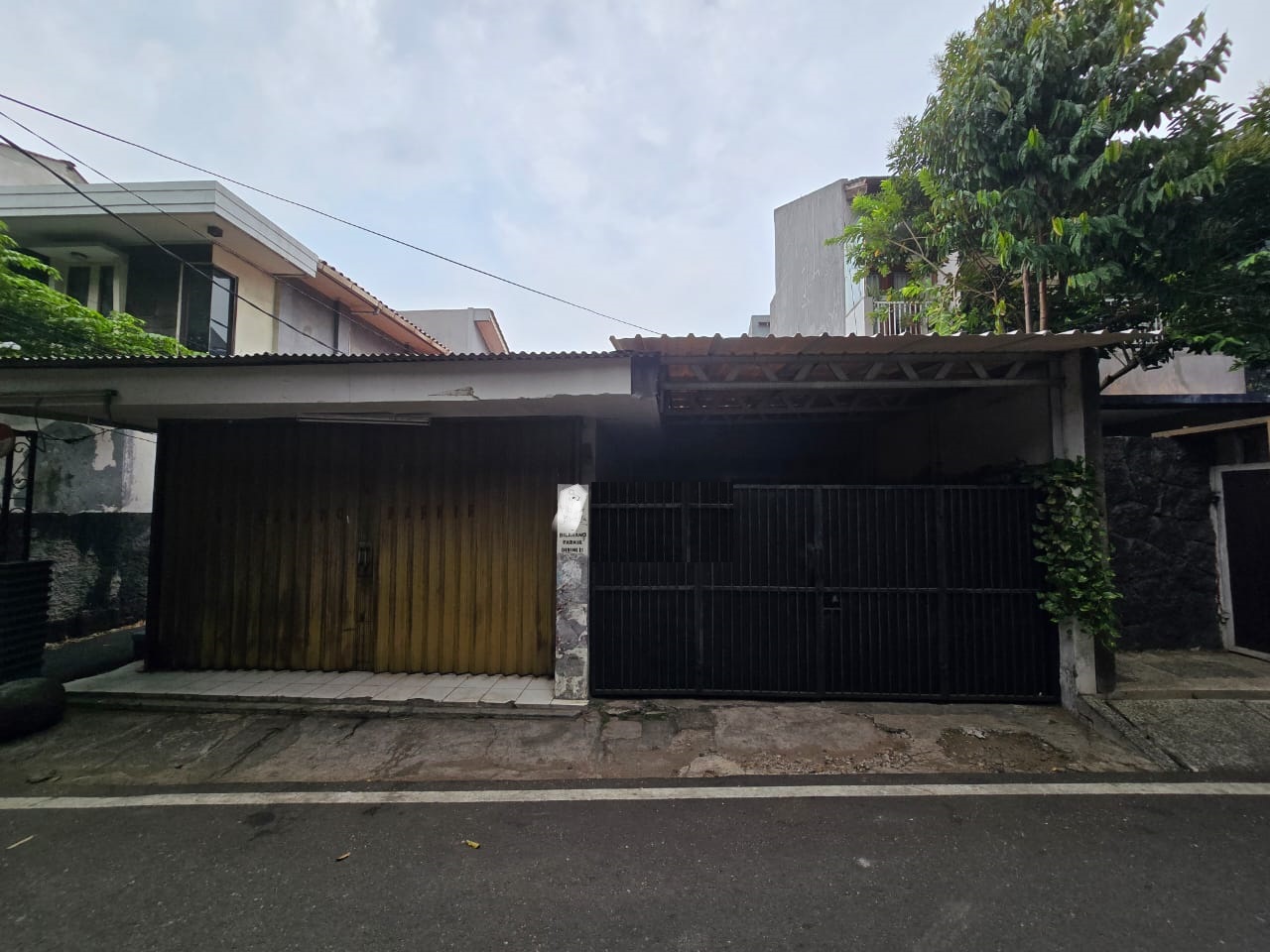 Dijual rumah di Cikoko, Pancoran, Jakarta Selatan
