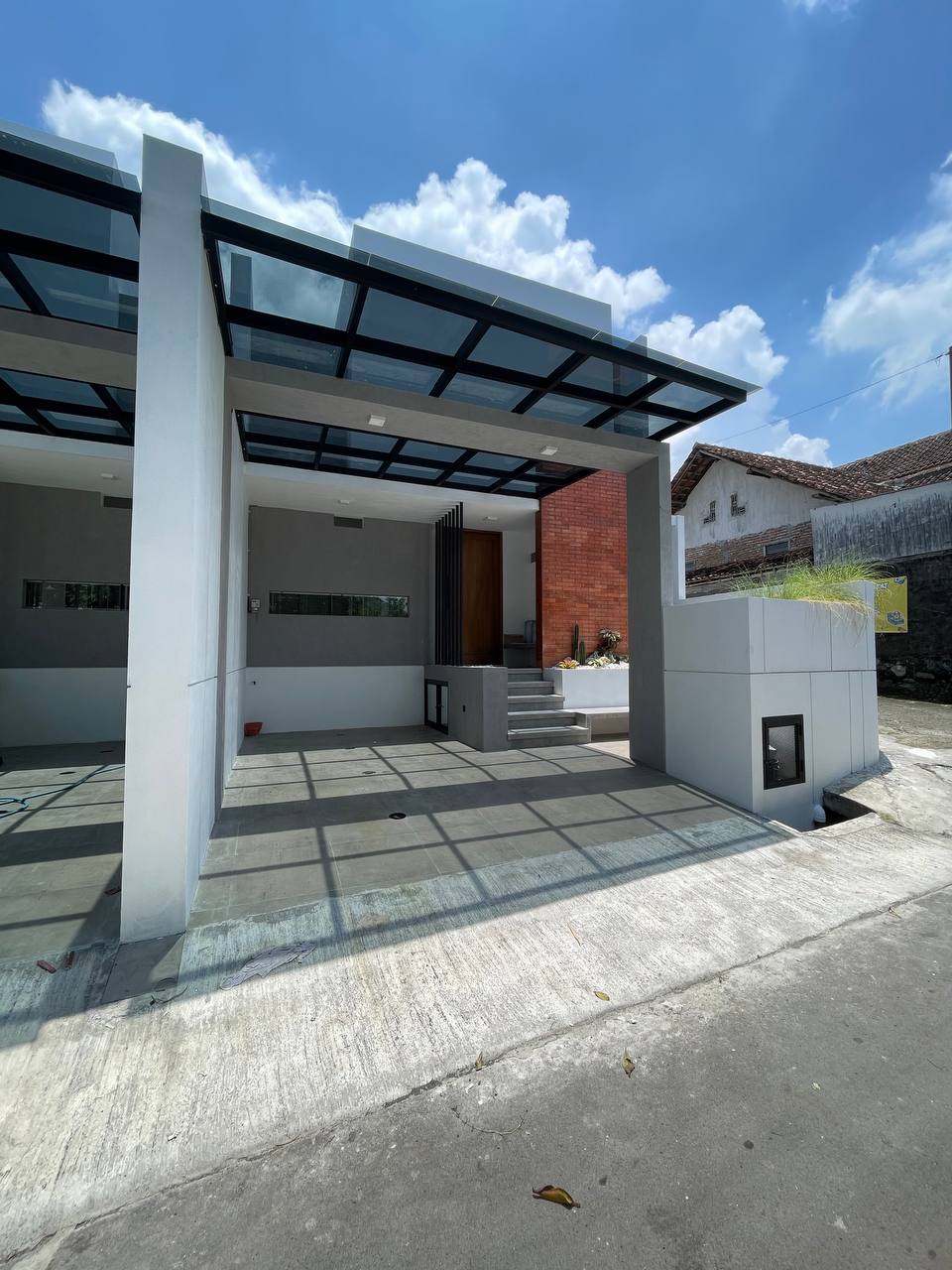 Rumah Siap Huni Industrial dekat Kampus UII Yogyakarta