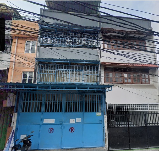 Dijual rumah bentuk ruko bisa usaha di Keagungan, Taman Sari
