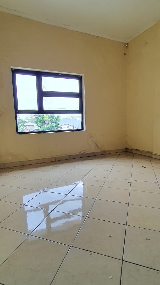 Disewakan Ruko Sumur Bor jl  strategis, Cengkareng Jakarta Barat
