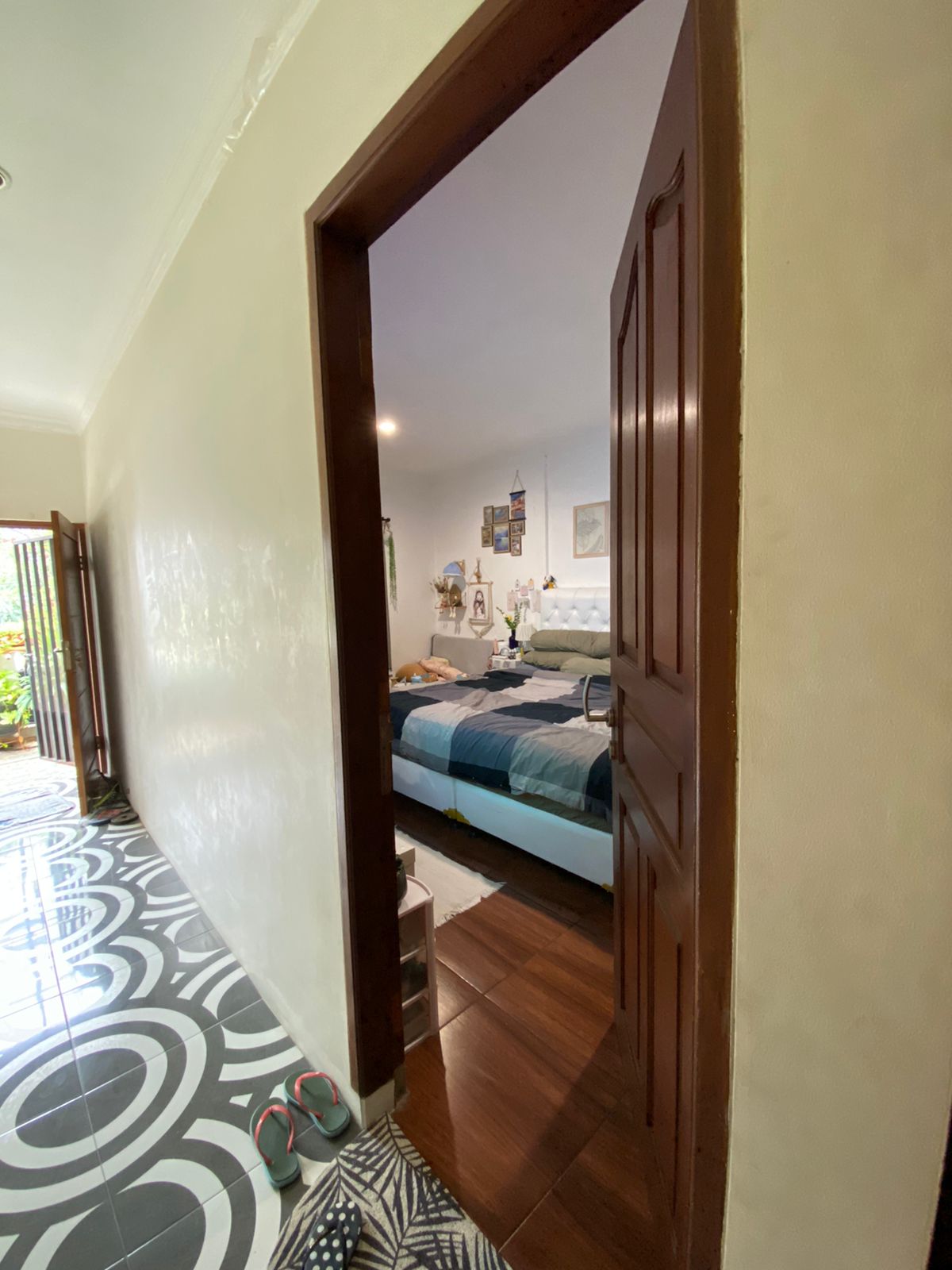 Dijual Rumah Prima Indah 2 lantai, rapih, Jakarta Barat