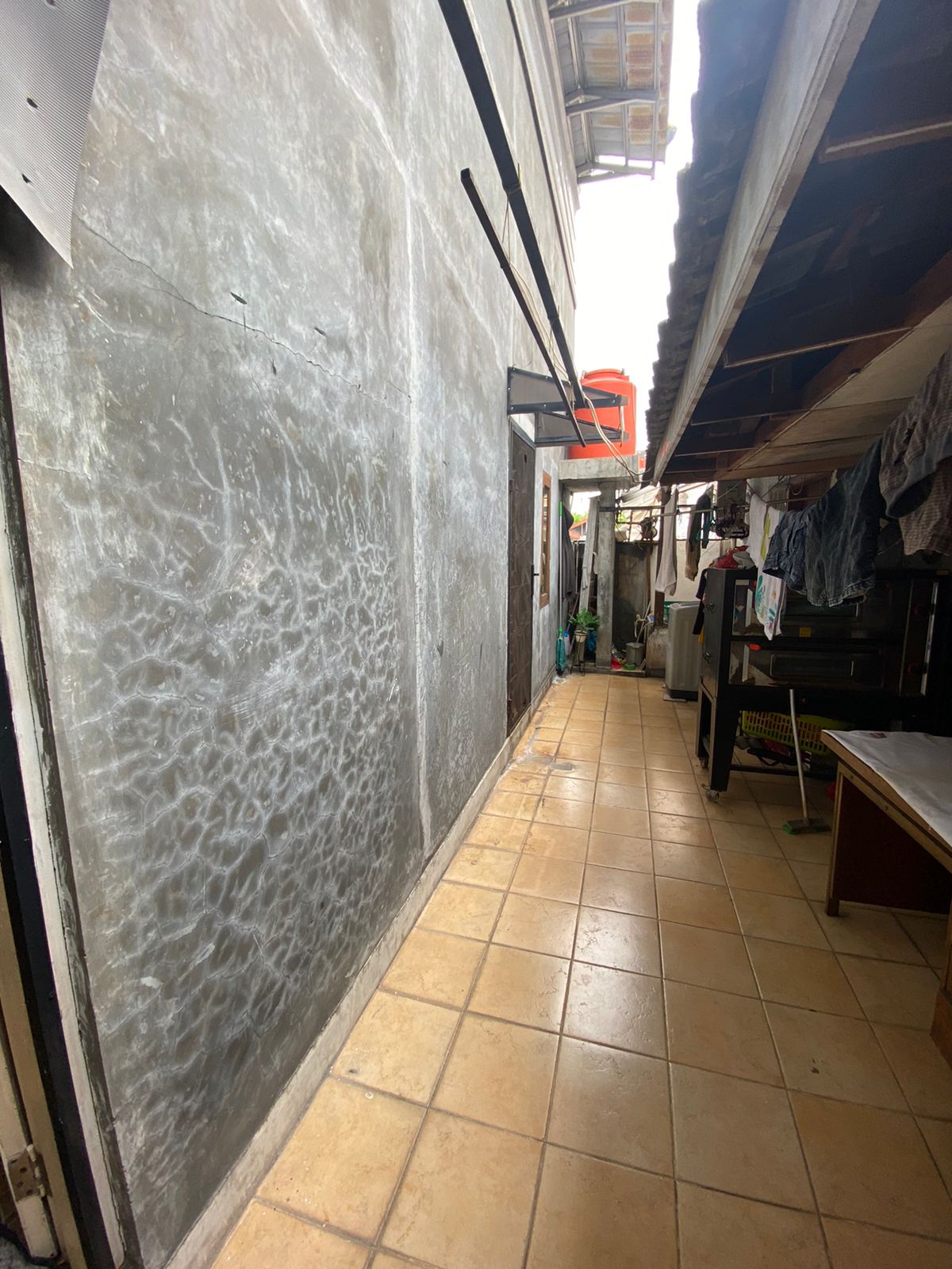 Dijual Rumah Prima Indah 2 lantai, rapih, Jakarta Barat