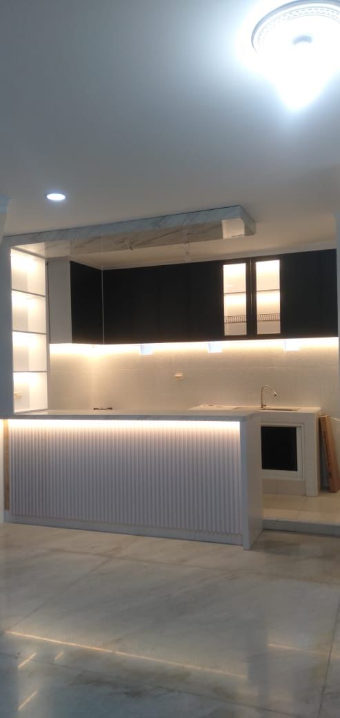 Dijual Rumah Intercon Full Furnished di Jakarta Barat