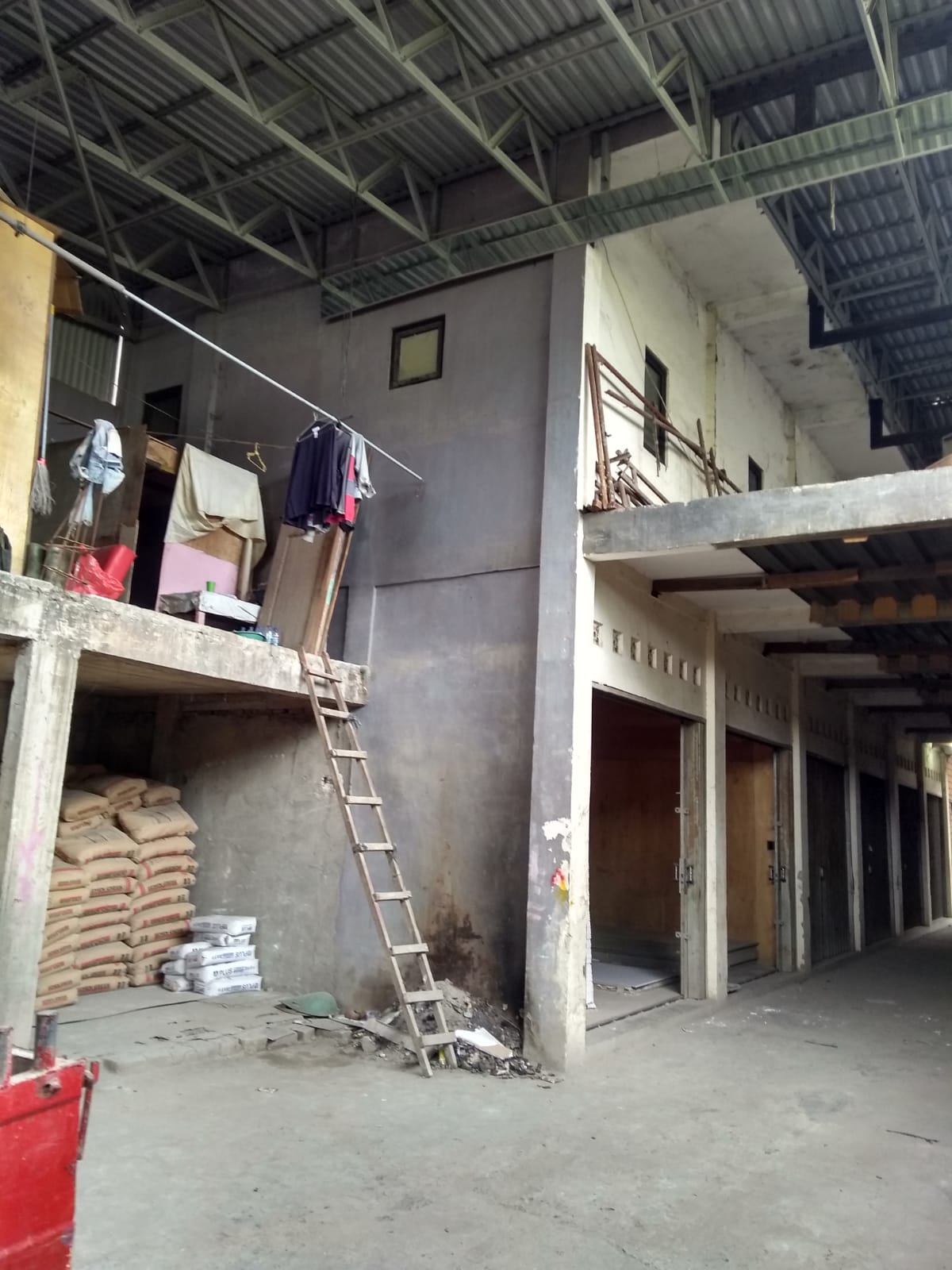 Dijual tanah komersil di Ciledug Petukangan Selatan Pesanggrahan
