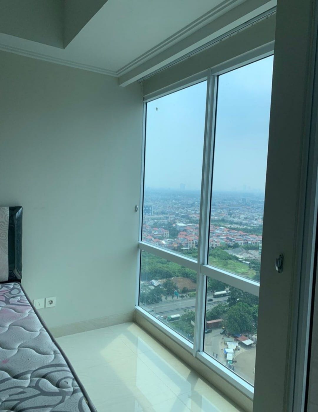 Disewakan Apartemen Green Sedayu Luas 28 m di Jakarta Barat