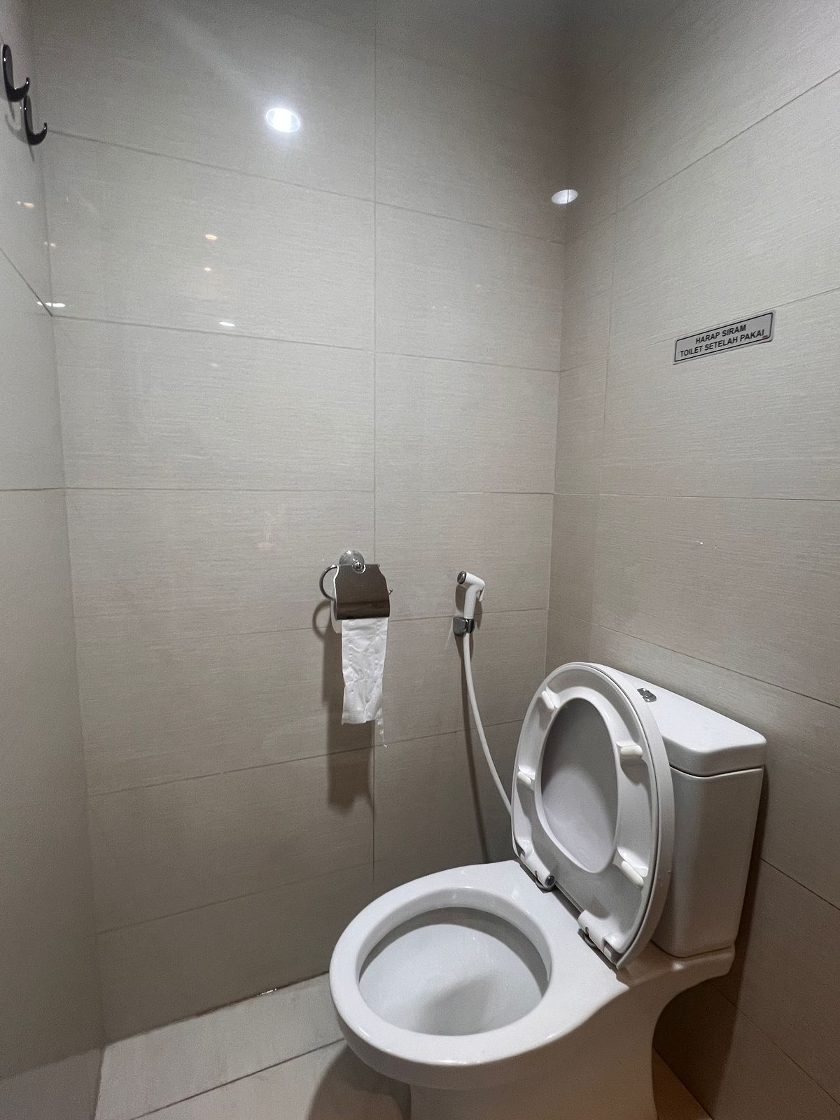 Dijual Apartemen Green Sedayu Furnish di Jakarta Barat
