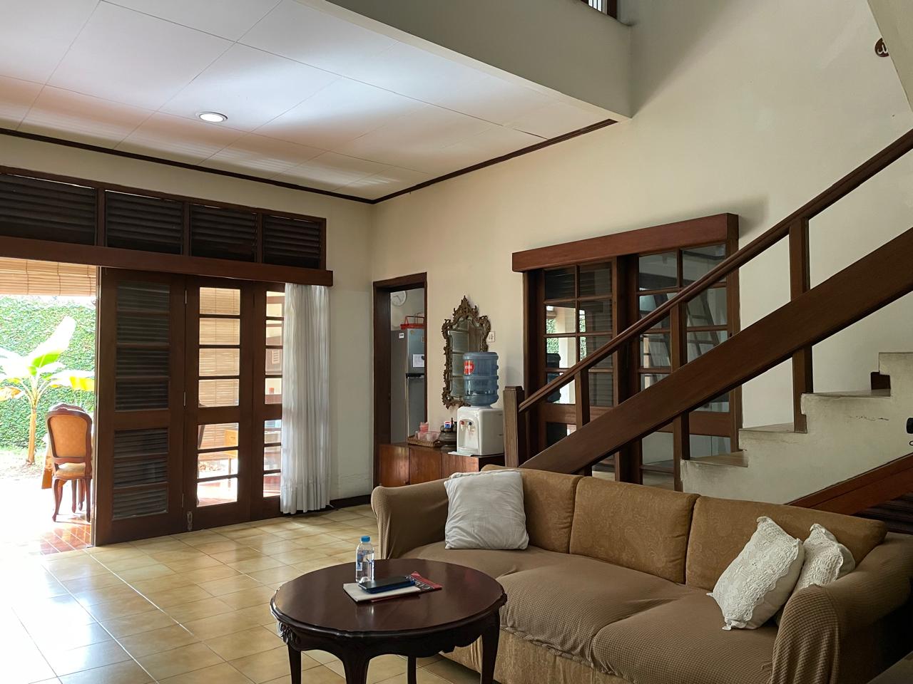 Dijual rumah komplek Srategis di Bintaro Sektor 1