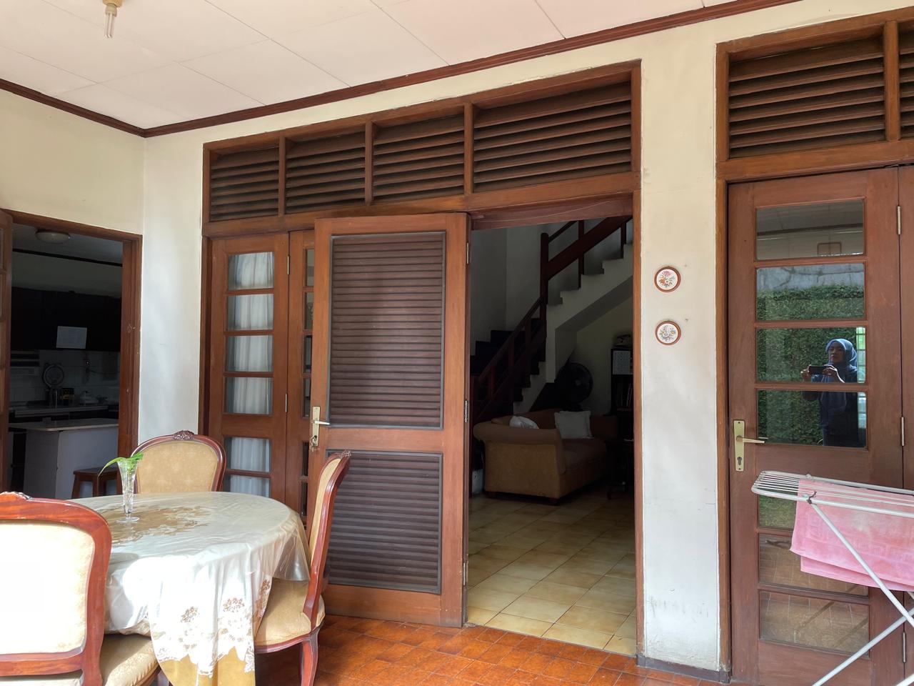 Dijual rumah komplek Srategis di Bintaro Sektor 1