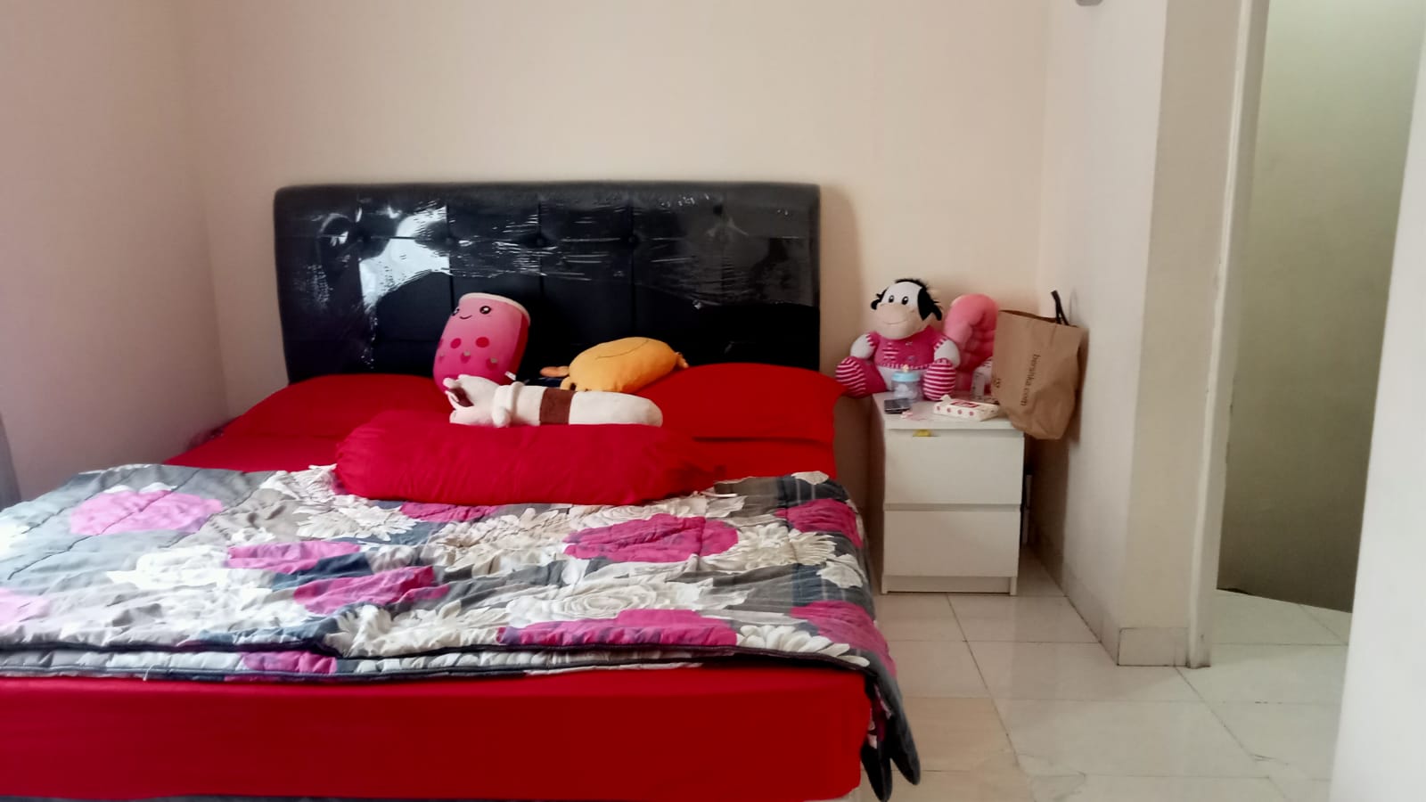 Rumah 2Lt dalam Komplek Raffles Hills Cibubur Full Furnish
