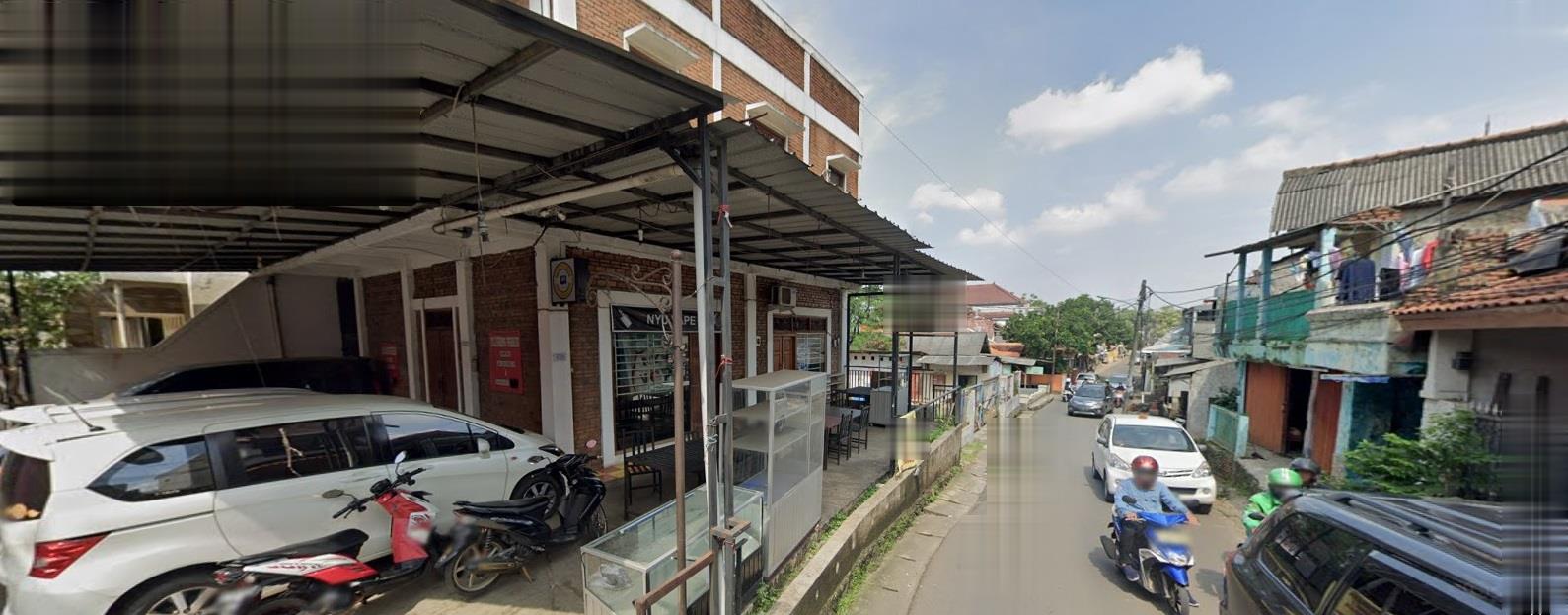 Dijual ruko 2.5 lantai (sebelah Kampus) di  Setu, Cipayung