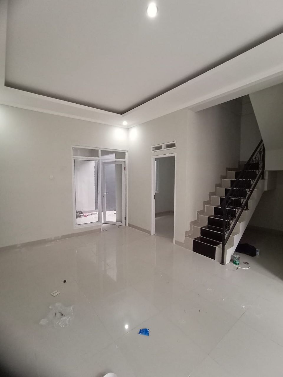 Rumah Mewah Luas 4 Kamar Tidur di Kemang Sukmajaya Depok