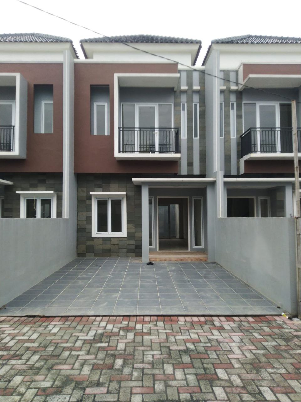 Rumah 2Lt sisa 3 unit harga all in biaya KPR di Pondok Rajeg CIb