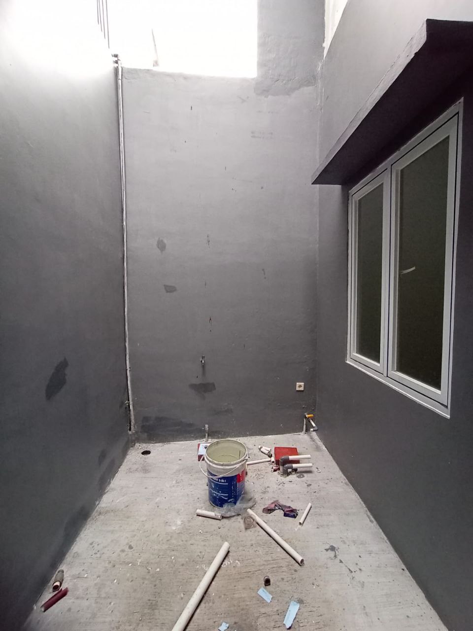Rumah Mewah Luas 4 Kamar Tidur di Kemang Sukmajaya Depok