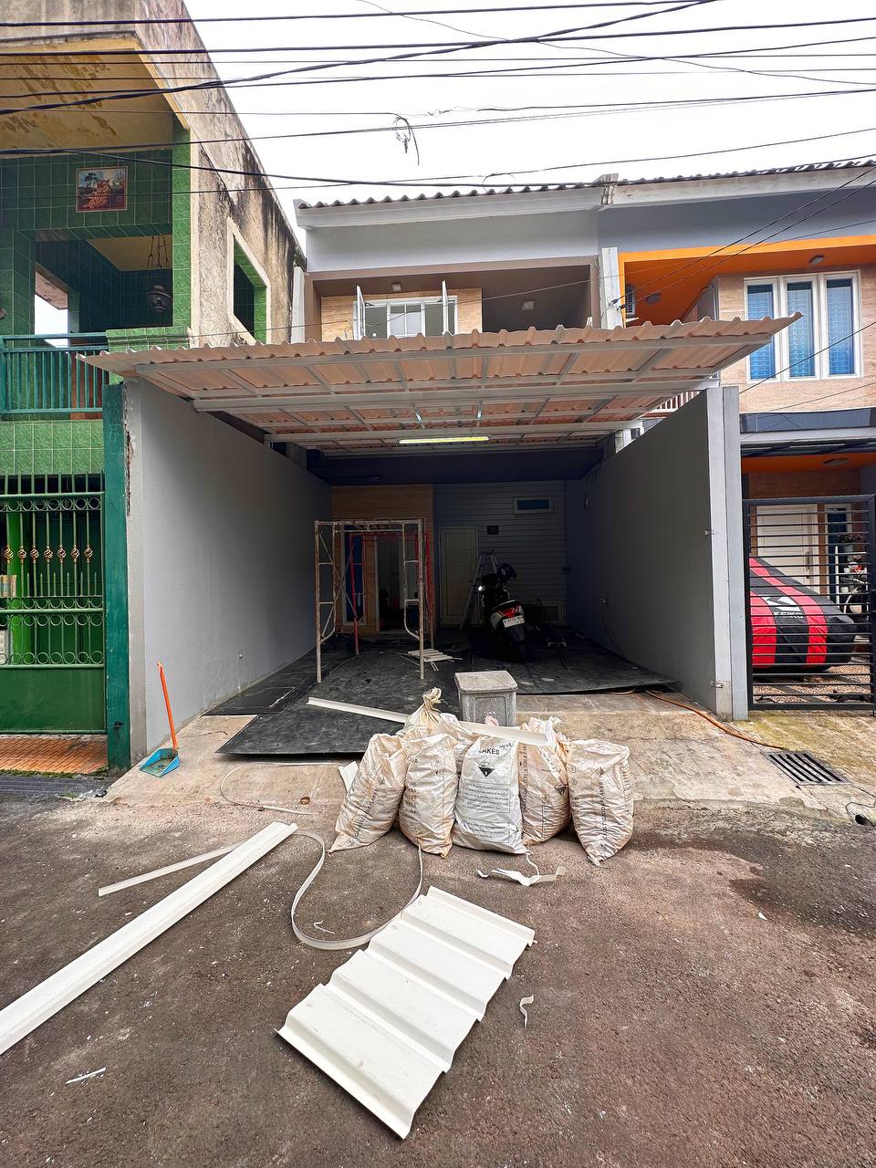 Rumah 2lantai dekat Lapan Kalisari Pasar Rebo Jakarta Timur