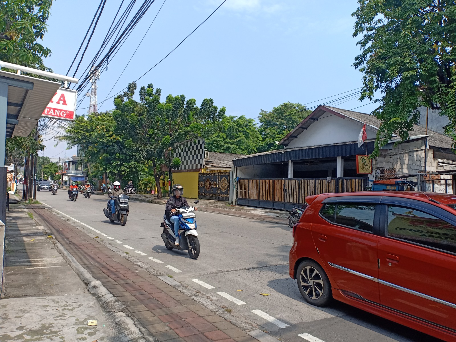 Dijual rumah ex resto di Kebon Bawang, Tanjung Priok, Jakarta
