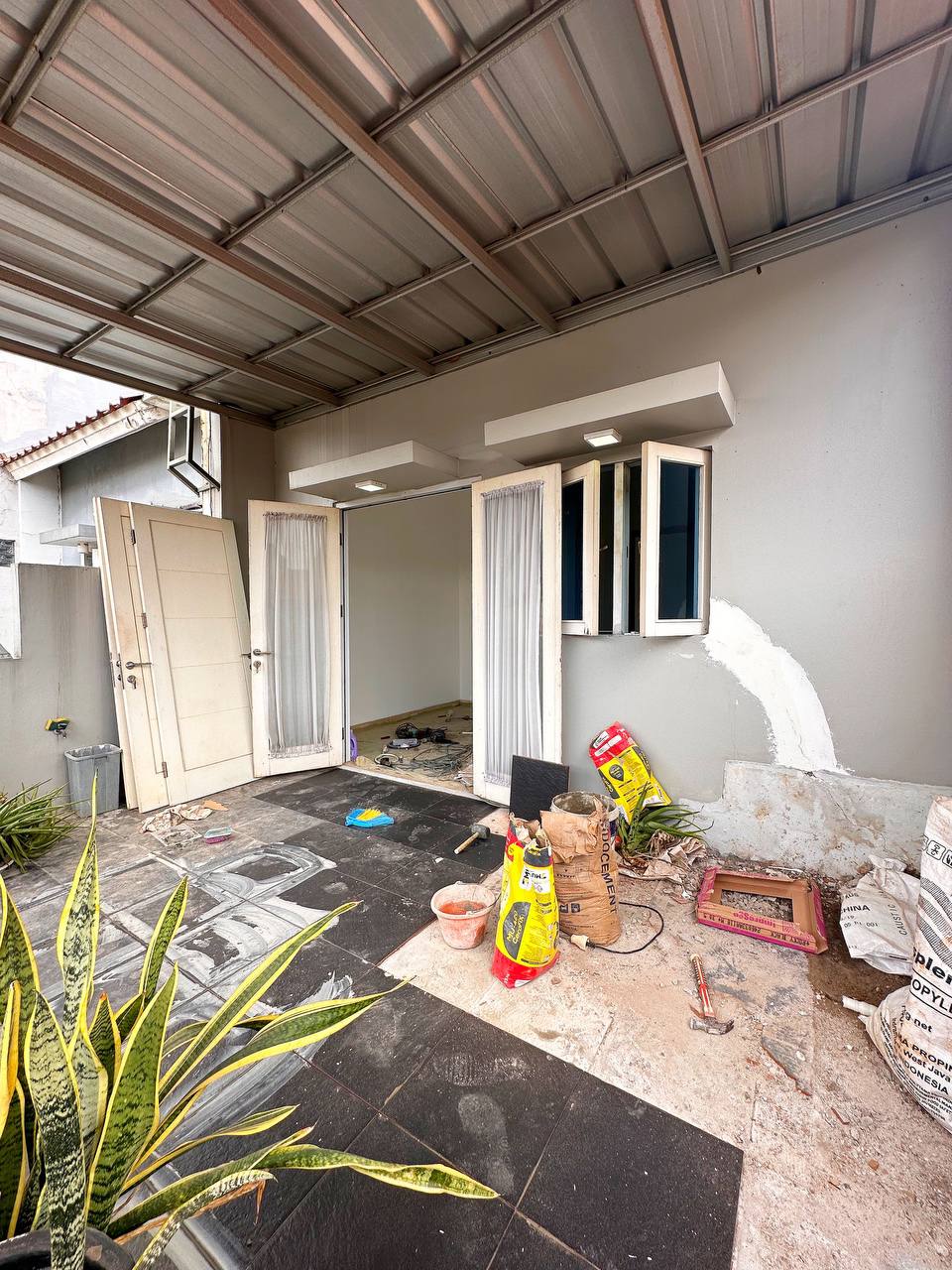 Rumah 2lantai dekat Lapan Kalisari Pasar Rebo Jakarta Timur