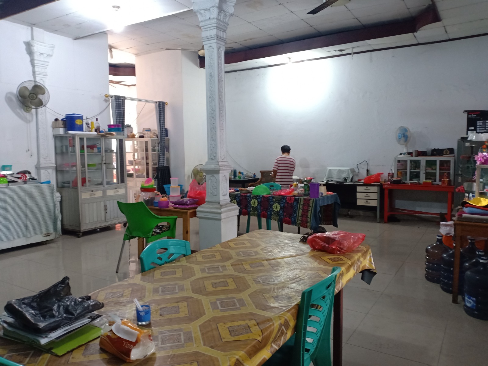 Dijual rumah ex resto di Kebon Bawang, Tanjung Priok, Jakarta