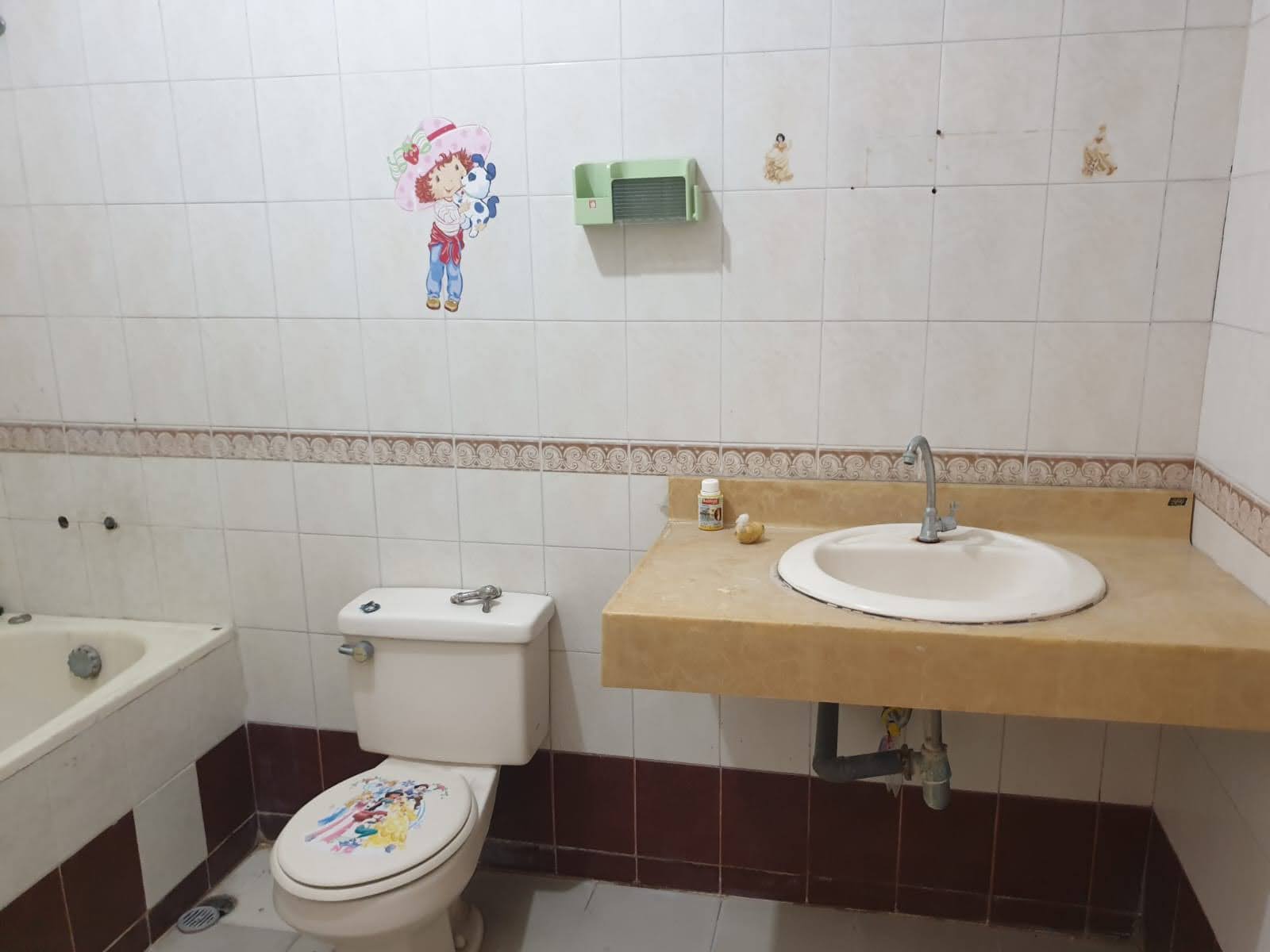 DI JUAL RUMAH VILLA SENTRA RAYA, Citraland Surabaya