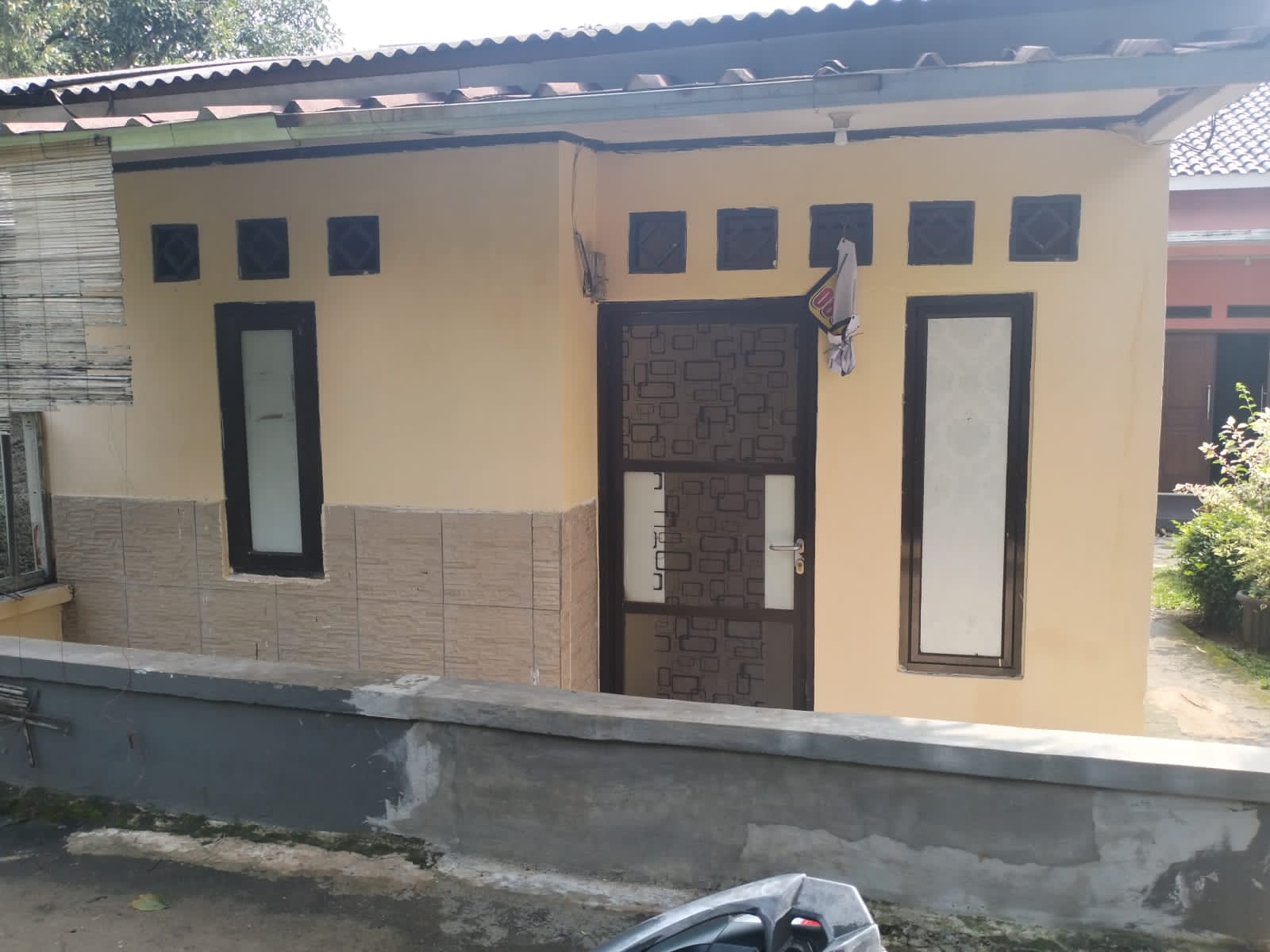 Rumah kampung baru renovasi murah akses motor Cimanggis Depok