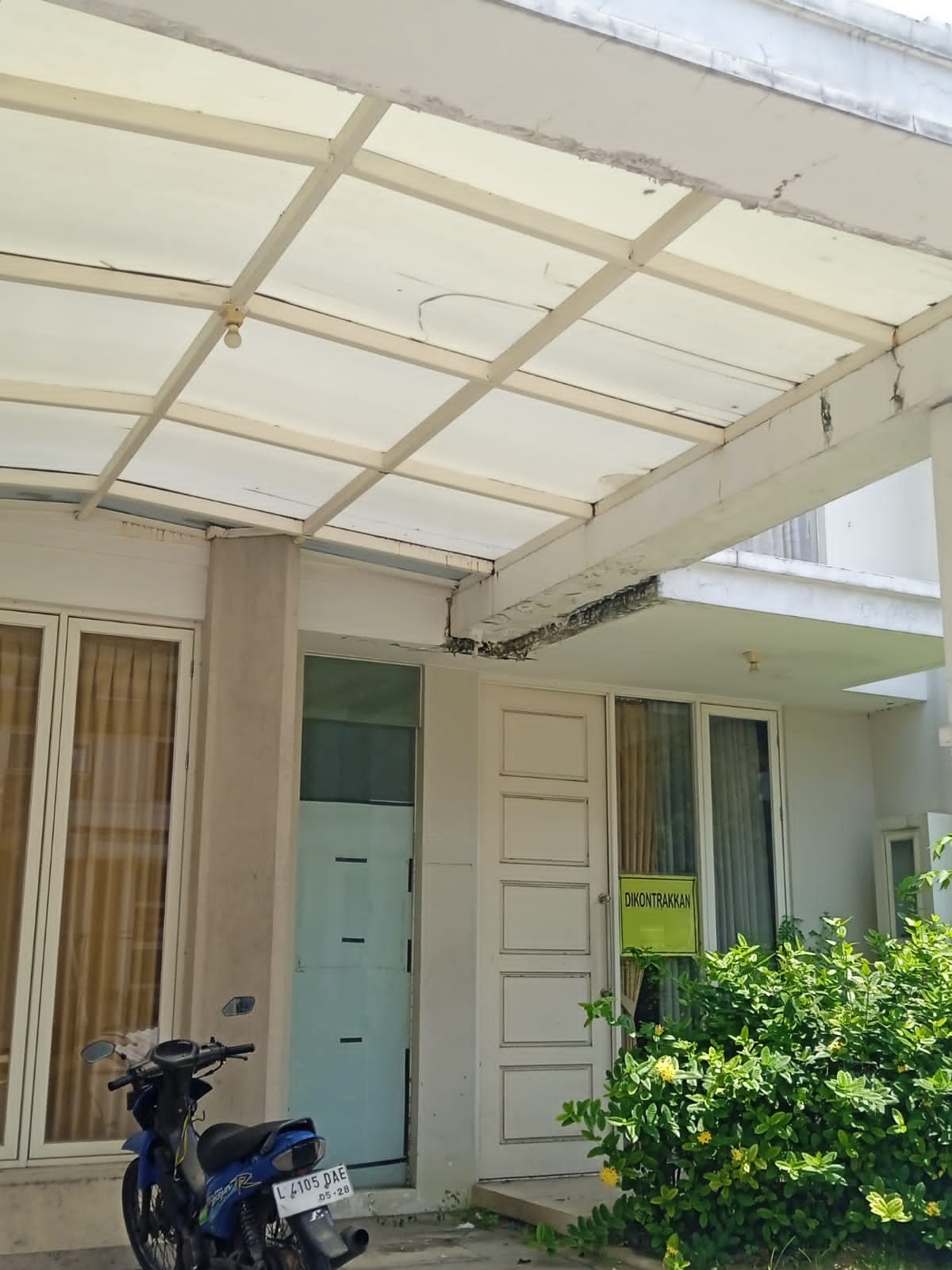 rumah disewakan grand pakuwon surabaya