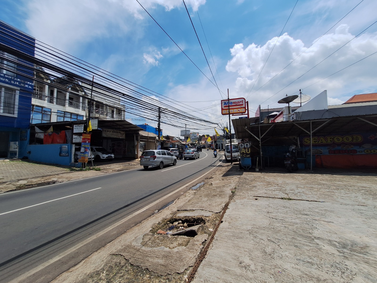 Tanah uk 12x42, pinggir jalan raya area Pamulang, Lokasi Super S