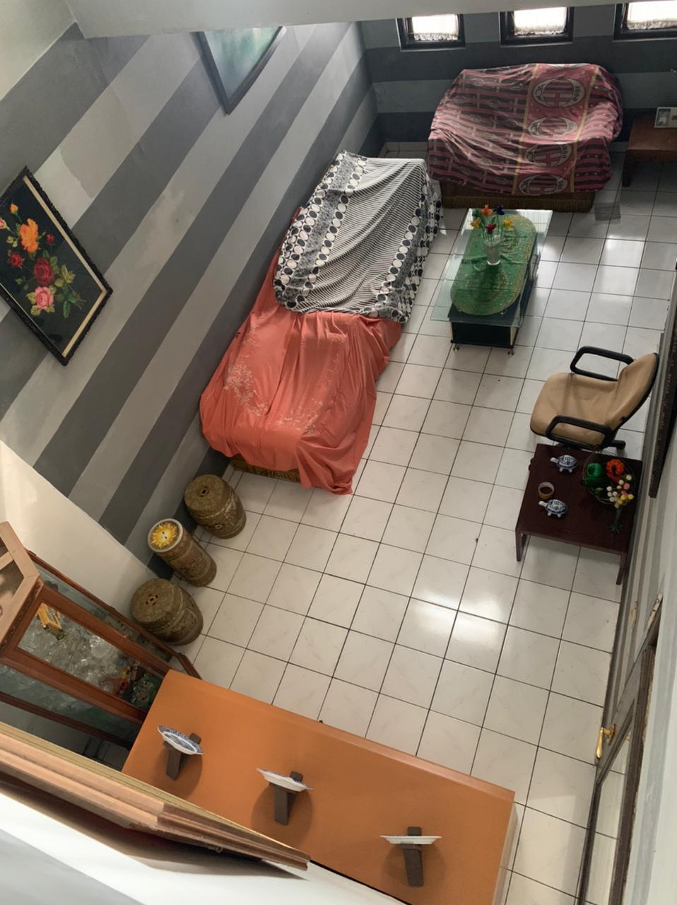Rumah 2 Lt Jalan Boulevard Perumahan Sukatani Permai Depok