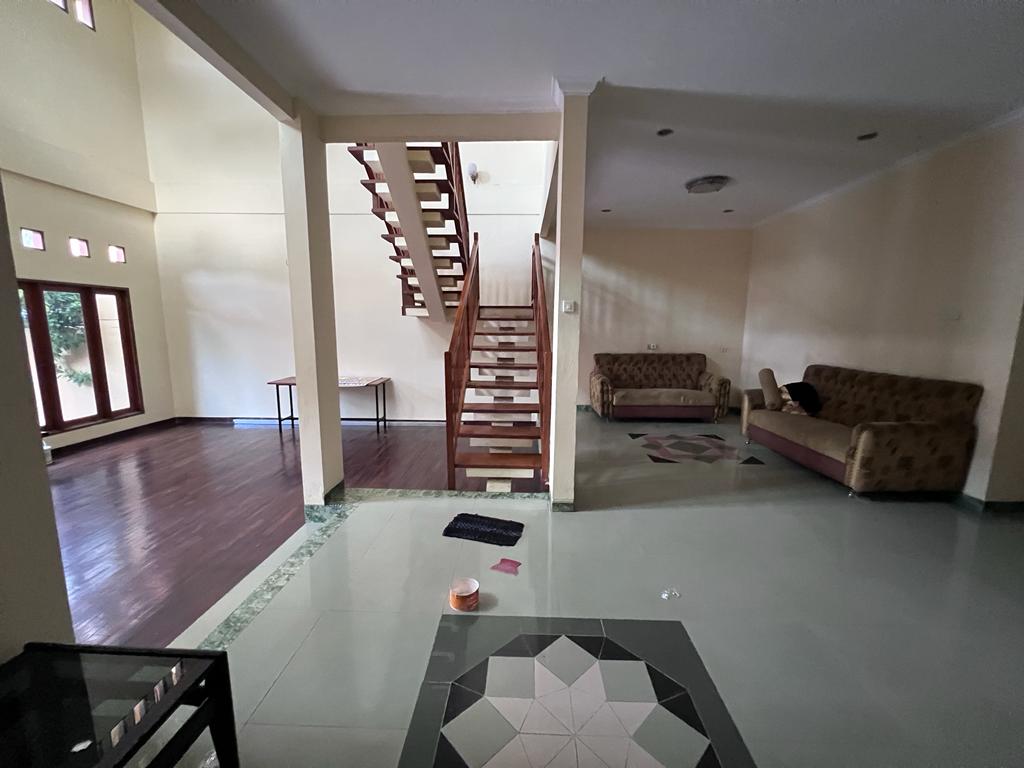 DiJual Cepat Rumah Besar di Cipinang, Pulo Gadung, Jakarta Timur