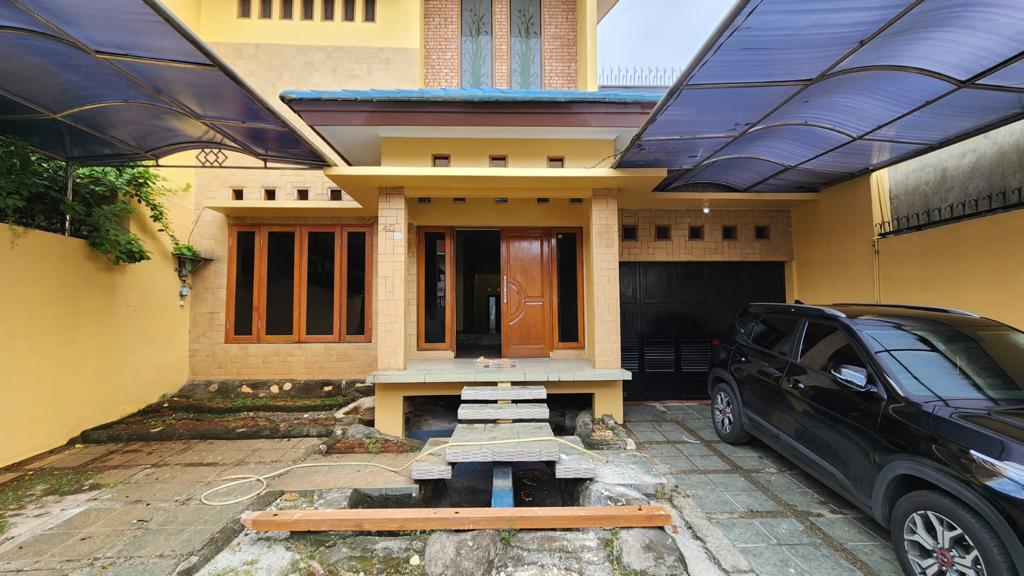 DiJual Cepat Rumah Besar di Cipinang, Pulo Gadung, Jakarta Timur