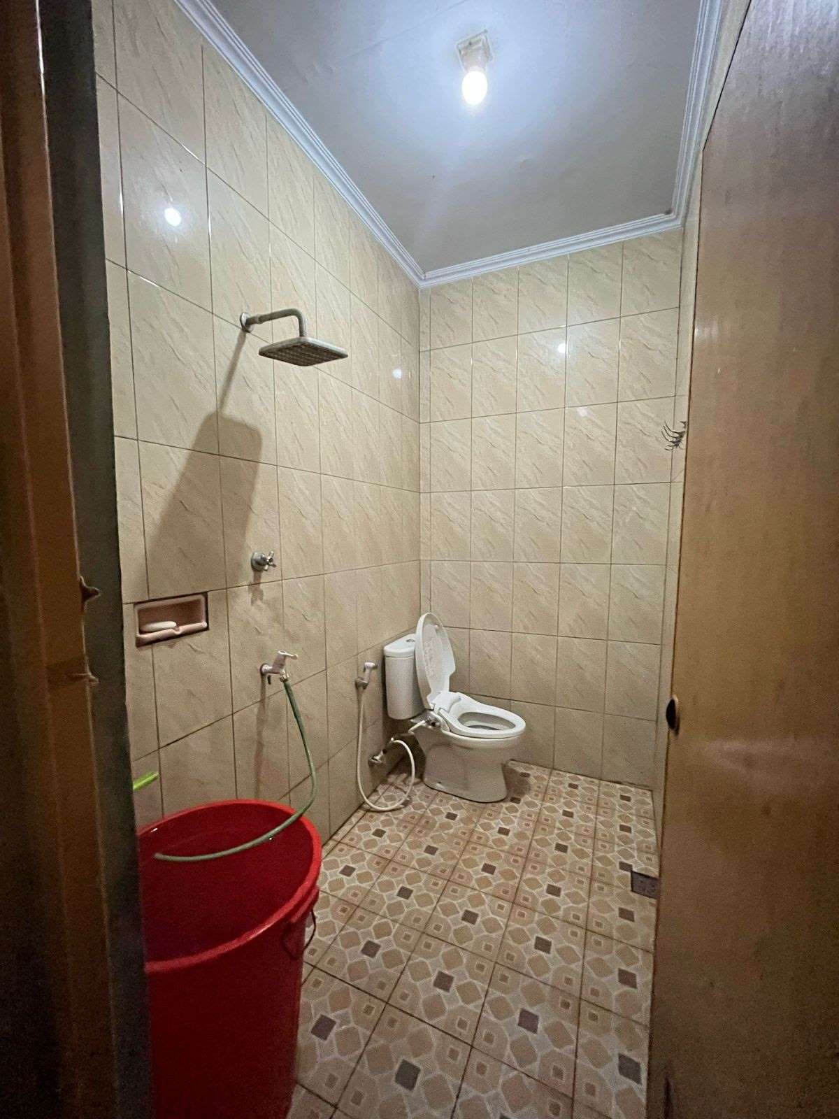Dijual Tanah Komersial di Daerah Tanah Baru, Beji, Depok