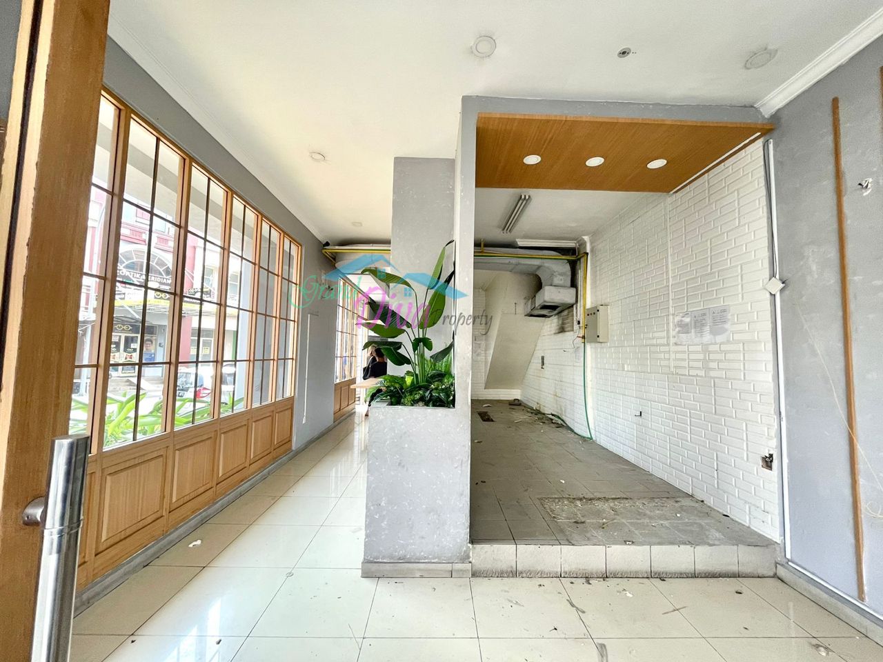 RUKO DI JALAN UTAMA GRAND GALAXY POSISI BAGUS HOEK HARGA MURAH