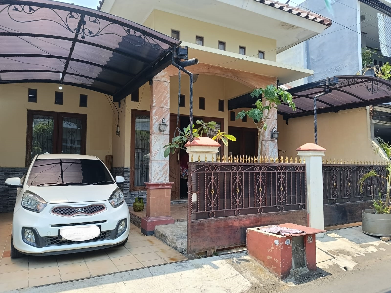 Dijual rumah cantik di Cipinang, Pulo Gadung, Jakarta Timur