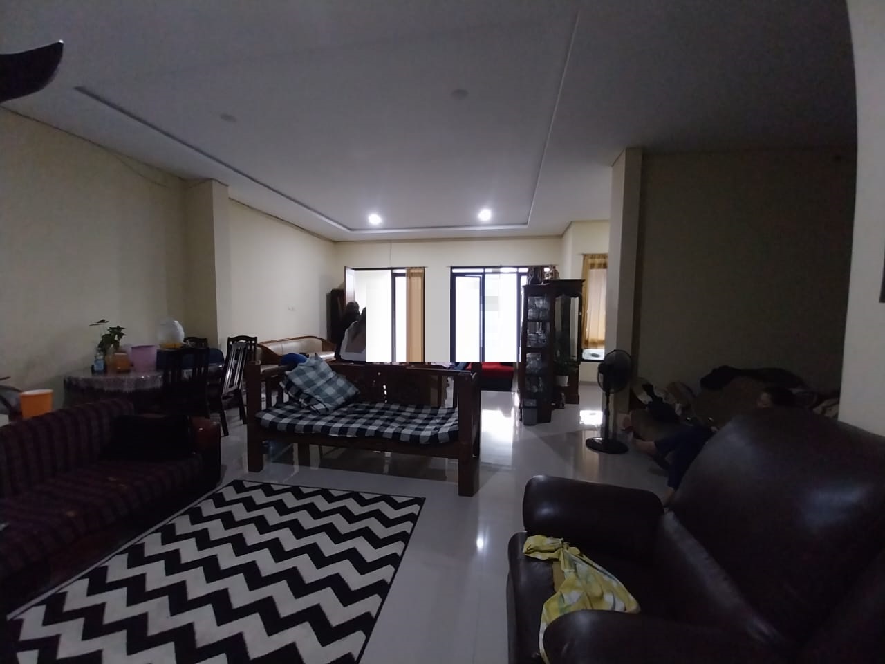 CASH ONLY - Rumah 700 jutaan tanah luas di Cijambe Ujungberung